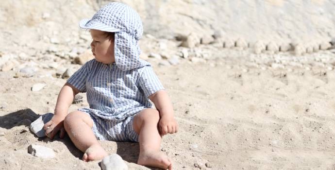 Ochrona przeciwsłoneczna dla dzieci — Bezpieczeństwo i styl dzięki marki Konges Slojd